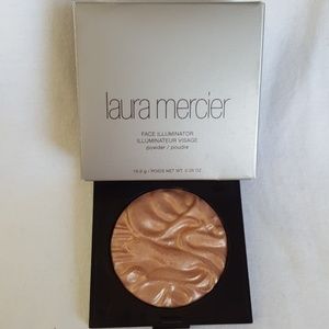 Laura Mercier Face Illuminator